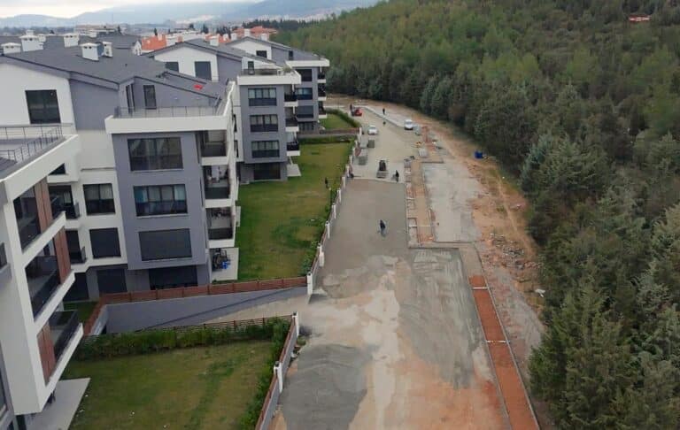 Mentesede yol yapim calismalari suruyor 1