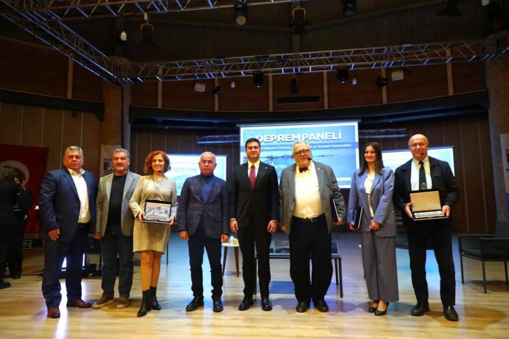 bodrum belediyesi Deprem Paneli Yogun Ilgi Gordu 3