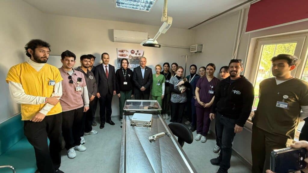 Mete Cumhurbaskanimizi Yeniden Sectirecegiz 1