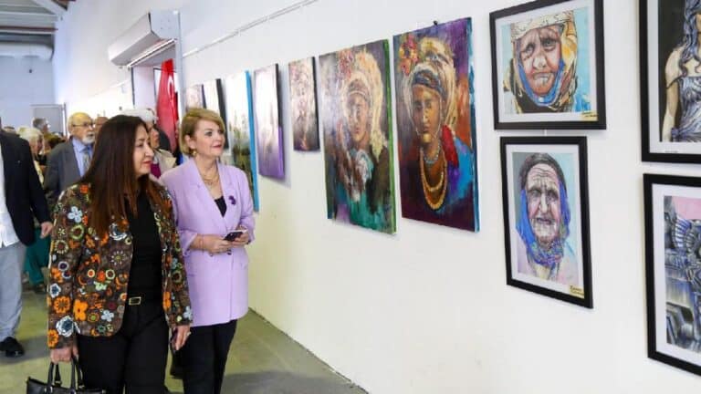 bodrum belediyesi 75 kadin motifli eser sanatseverlerle bulustu 12