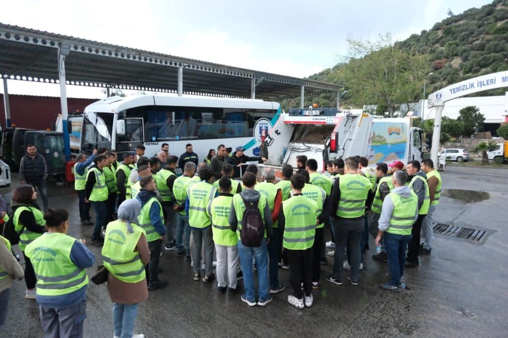 bodrum belediyesi yeni temizlik personeli goreve basladi 17