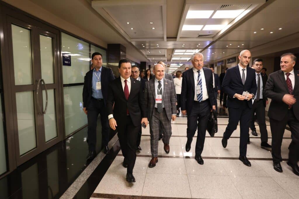 Baskan Aras Turkiye Almanya Kardes Sehirler Zirvesine Katildi 1