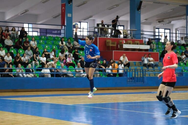 Yalikavakspor Finalde Uskudari Eleyip Namaglup Final Bileti Aldi 2